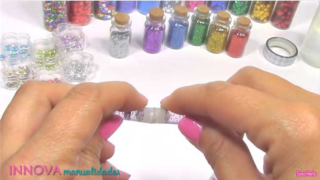 DIY: Cách làm vòng tay nước lấp lánh ánh sao