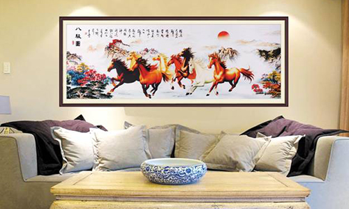Những đại kỵ khi treo tranh phong thủy trong nhà Nhung dai ky khi treo tranh phong thuy trong nha